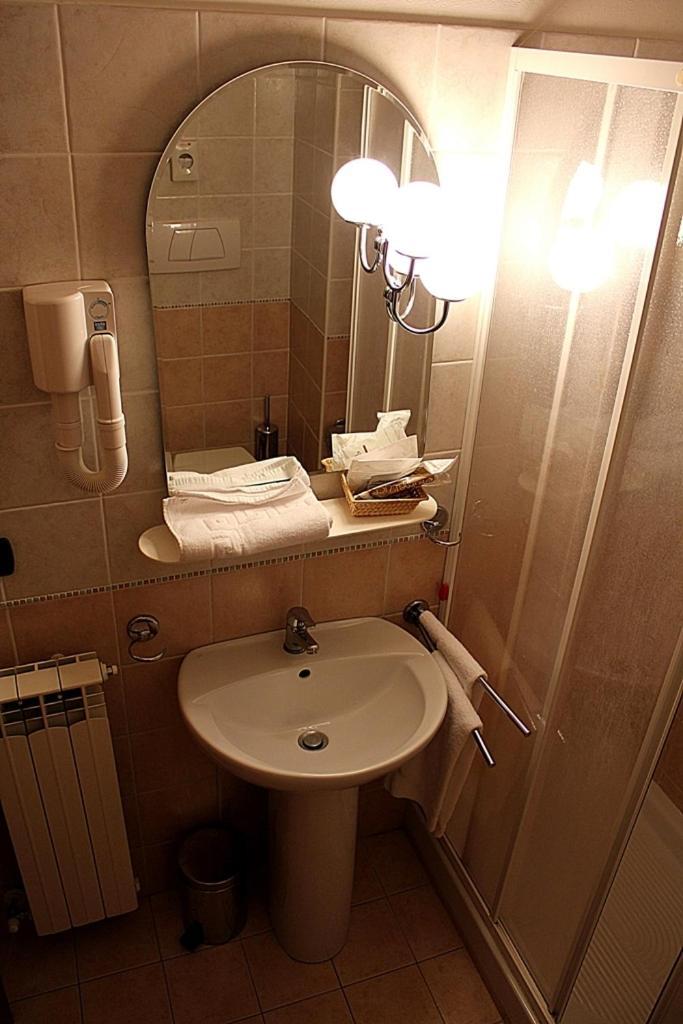 Dominus Hotel Sigillo Εξωτερικό φωτογραφία